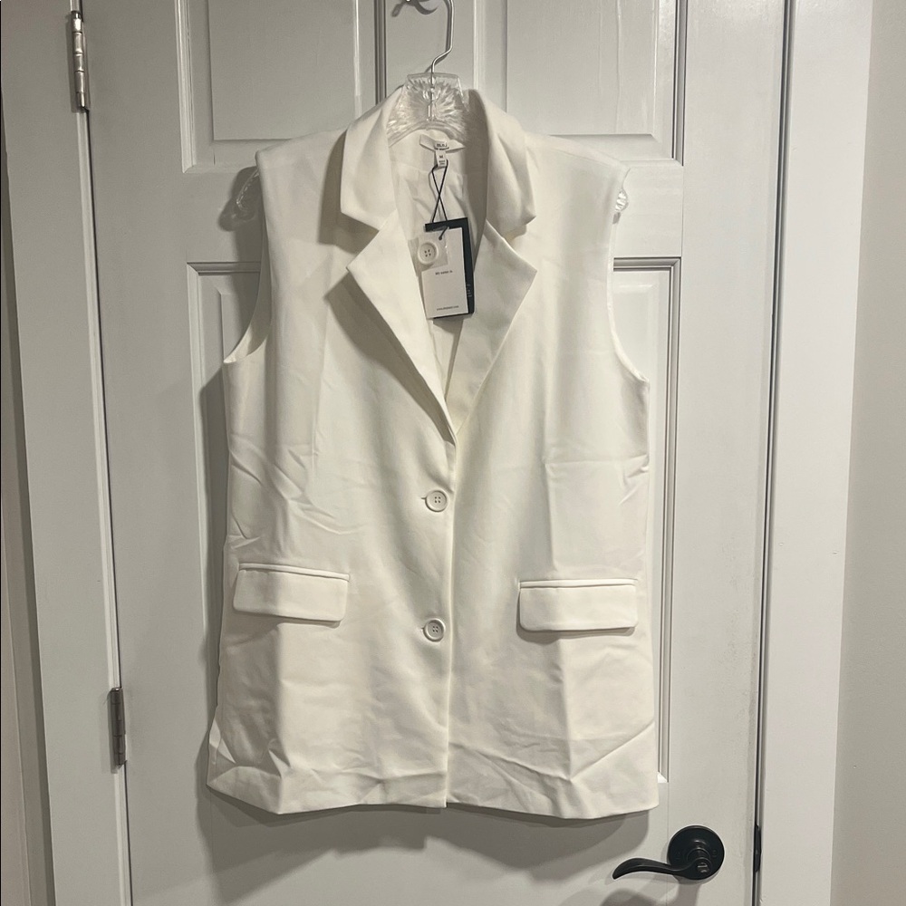 m.n.i Boutique Oversized Cream Blazer Vest Size Medium NWT